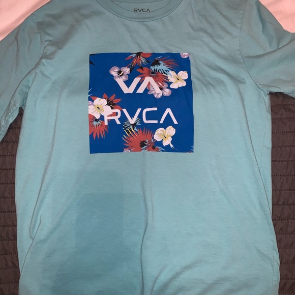 two boys T-shirts!!! - Picture 1 of 4